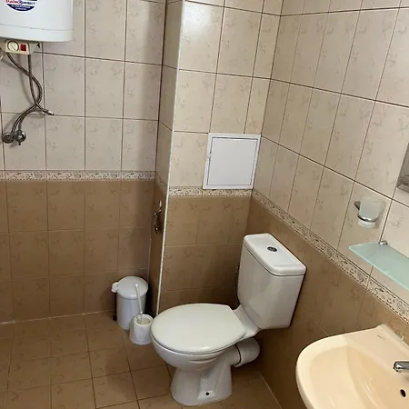 стоянови 拉夫达